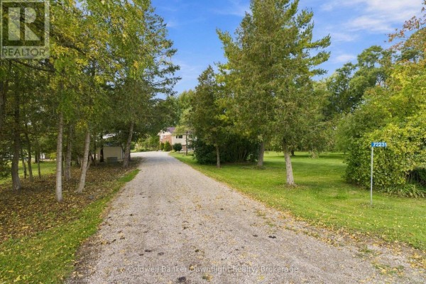Kitchen - 72231 Ausable Line, Bluewater, ON N0M1X0 Photo 4