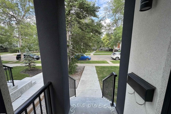 7224 112 St Nw, Edmonton, AB T6G1J3 Photo 3