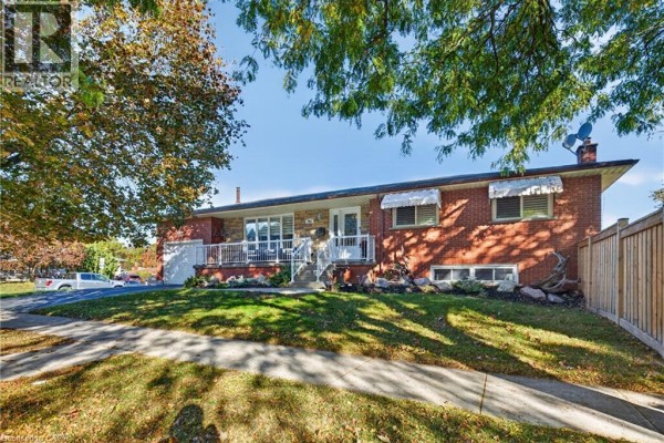 Kitchen - 723 Greenhill Avenue, Hamilton, ON L8K5G2 Photo 2