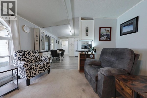 Living room - 724 Innes Avenue Unit# 61, Cranbrook, BC V1C2A5 Photo 5