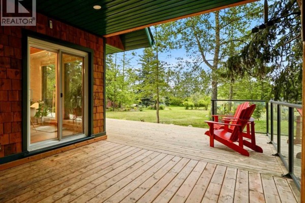 Family room - 725 Calkins Place, Diamond Valley, AB T0L2A0 Photo 3