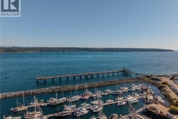 725 Thulin St, Campbell River, BC, photo 3