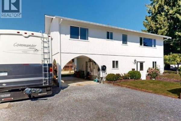 7251 Hazelton Street, Powell River, BC, photo 3