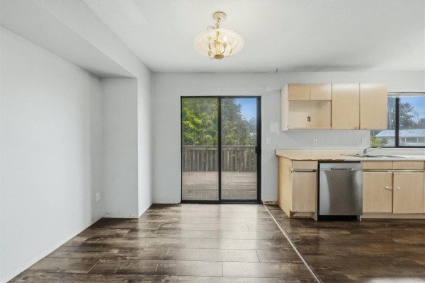 7258 140a Street, Surrey, BC V3W7N4 Photo 5