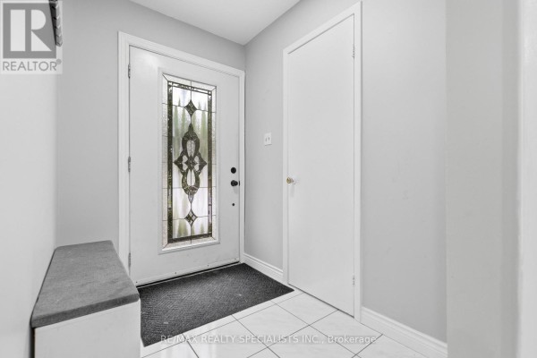 Bedroom 4 - 7259 Sills Road, Mississauga, ON L4T2K2 Photo 4