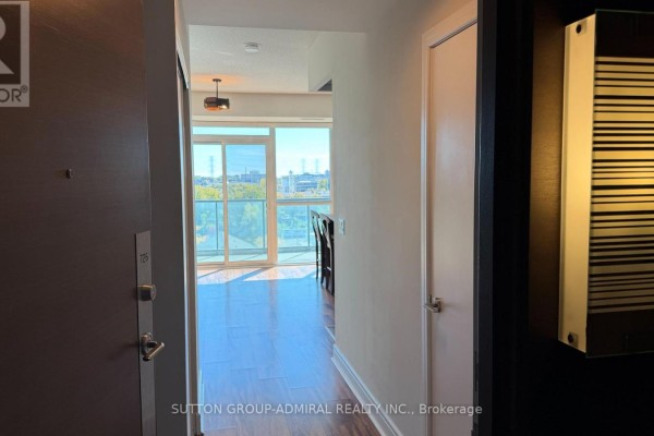 Den - 726 - 35 Brian Peck Crescent, Toronto, ON M4G0A5 Photo 5