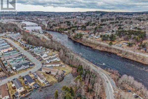726 Lahave Street, Bridgewater, NS, photo 2