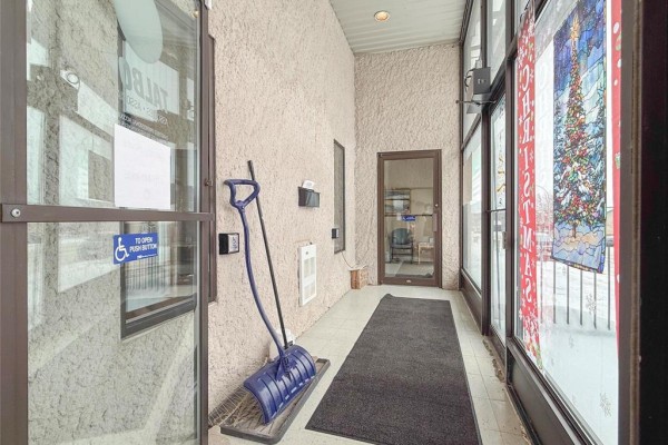 726 Main Street, Birtle, MB R0M0C0 Photo 4