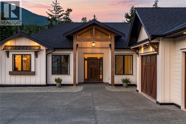 7260 Lakefront Dr, Lake Cowichan, BC, photo 3