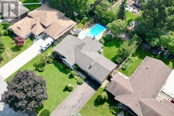 Ranch house with pool and RV parking - 7260 Mccoll Drive Niagara Falls