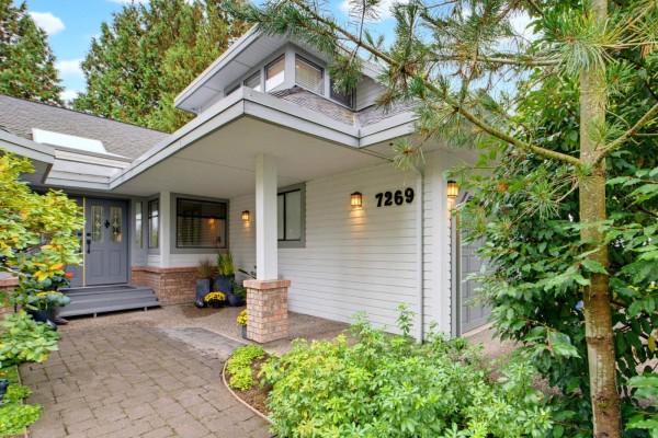 7269 150a Street, Surrey, BC V3S7A8 Photo 2