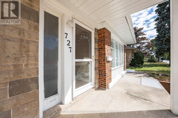 Laundry room - 727 Brant Street, Burlington, ON L7R2H6 Photo 3