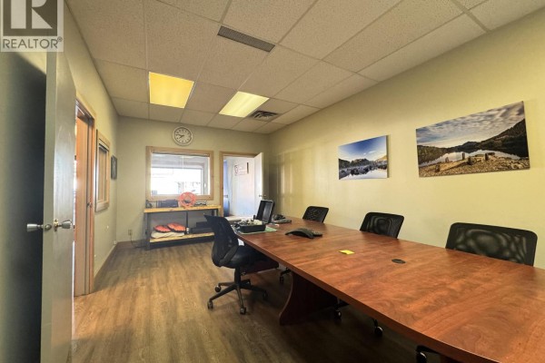 727 W 2nd Avenue, Prince Rupert, BC V8J1H4 Photo 5