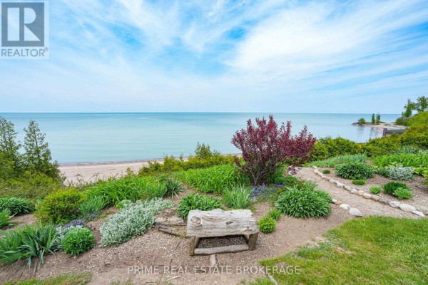 72797 Ravine Drive, Bluewater, ON, photo 3