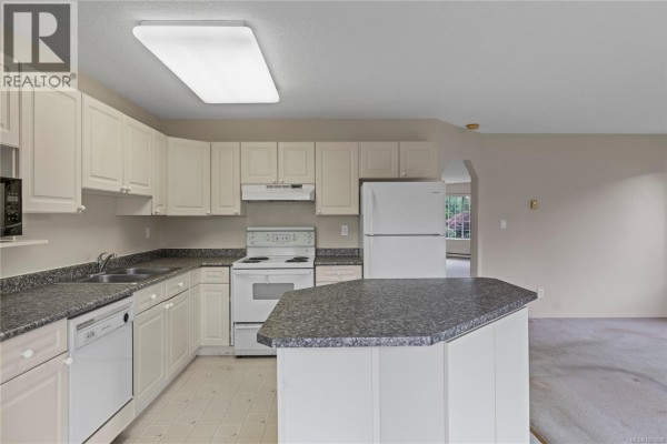 Laundry room - 728 Banwell Crt, Qualicum Beach, BC V9K1C2 Photo 2