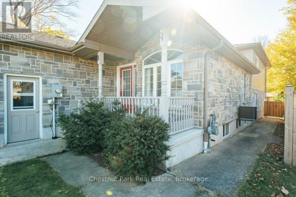 728 Elgin Street, Saugeen Shores, ON N0H2C4 Photo 3