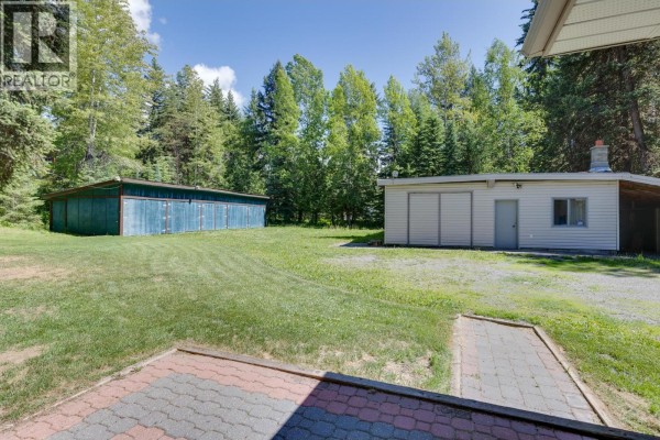 Kitchen - 7280 North Nechako Road, Prince George, BC V2K4Z5 Photo 4