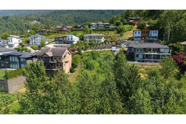 7287 Mount Thurston Drive, Eastern Hillsides, Chilliwack, BC V4Z0A3 Photo 4