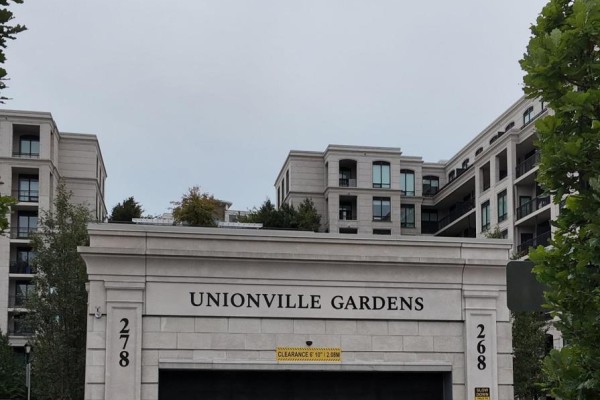 Close-up of the Unionville Gardens entrance sign with clearance information. - 728w - 268 Buchanan Drive, Markham