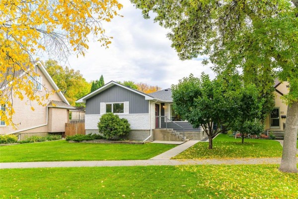 729 Kildonan Drive, Winnipeg