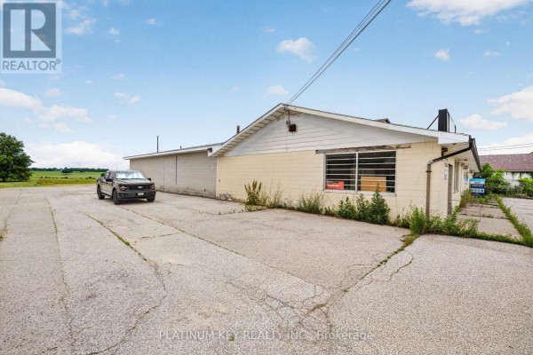 7291 Arkona Road, Lambton Shores, ON N0M1B0 Photo 5