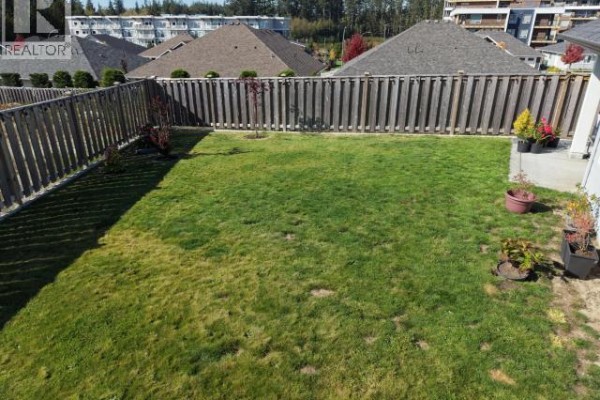 Primary Bedroom - 7295 Edgehill Crescent, Powell River, BC V8A0V8 Photo 5