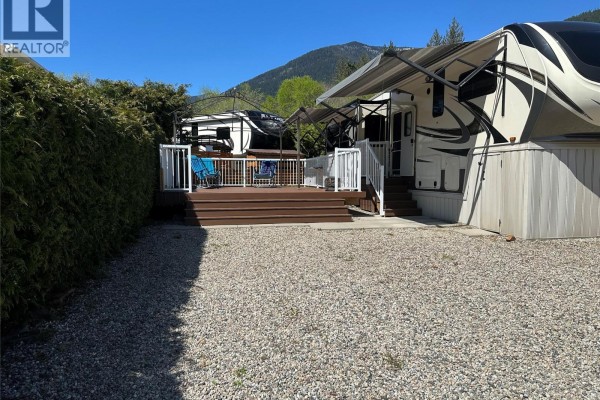 7298 3a Highway Highway Unit# 43 Lot# 43, Nelson, BC V1L6S4 Photo 5