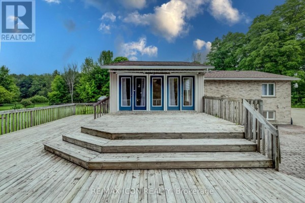 Office - 7298 8 Side Road W, Wellington North, ON N0G1A0 Photo 3