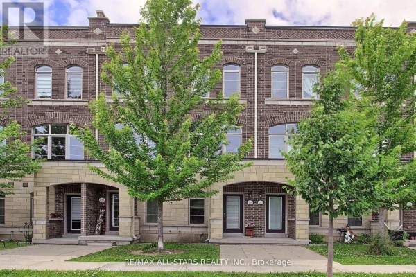 Living room - 73 - 12568 Ninth Line, Whitchurch Stouffville, ON L4A1X1 Photo 2