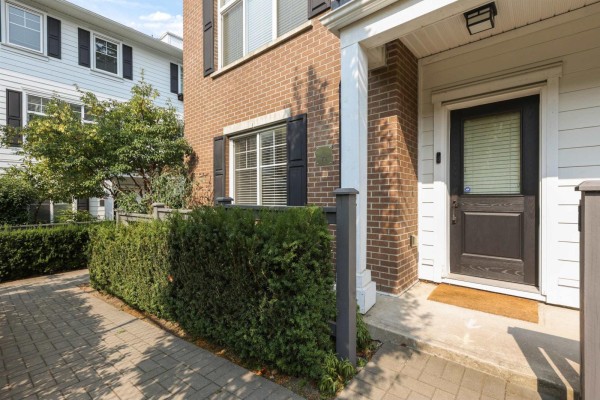 73 16458 23a Avenue, Surrey, BC V3Z0L9 Photo 2