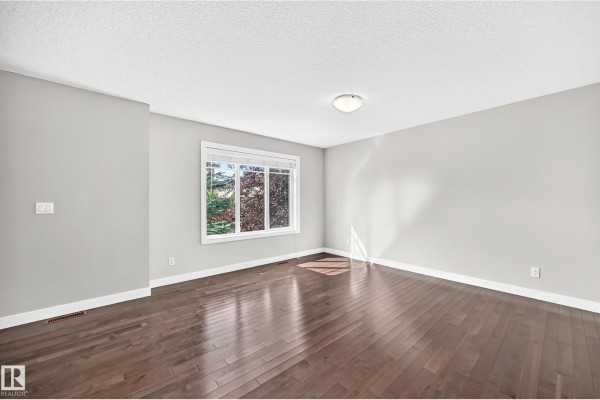 Primary Bedroom - #73 9535 217 St Nw, Edmonton, AB T5T4P5 Photo 4