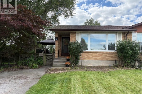 73 Aquador Drive, Welland