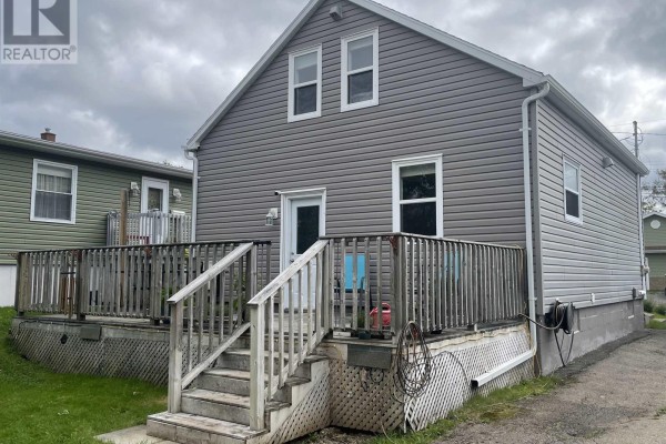 Living room - 73 Brown Street, Sydney, NS B1S2M6 Photo 3