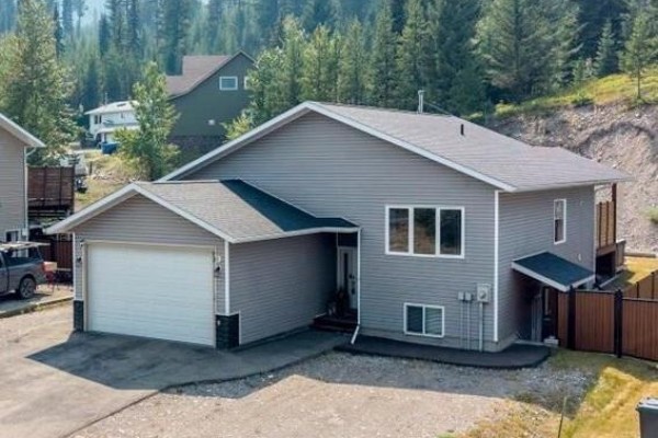 Bedroom - 73 Deerborne Drive, Elkford, BC V0B1H0 Photo 3