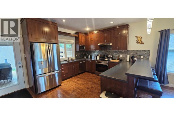 Laundry room - 73 Deerborne Drive, Elkford, BC V0B1H0 Photo 5