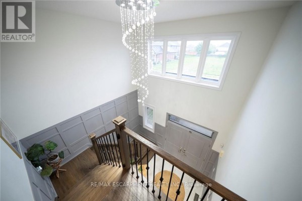 Mud room - 73 Eleanor Avenue, Hamilton, ON L8W1C8 Photo 3