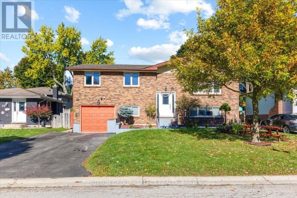 73 Gablewood Crescent, London North