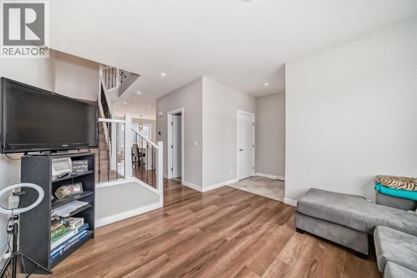 5pc Bathroom - 73 Homestead Boulevard Ne, Calgary, AB T3J2H1 Photo 5