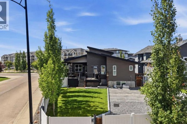 73 Lalor Drive, Red Deer, AB, photo 2