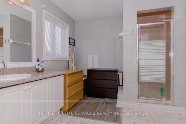 73 Long Island Crescent, Toronto, ON, photo 3