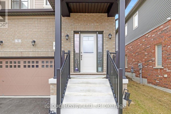 73 Lorne Thomas Place, New Tecumseth, ON, photo 3