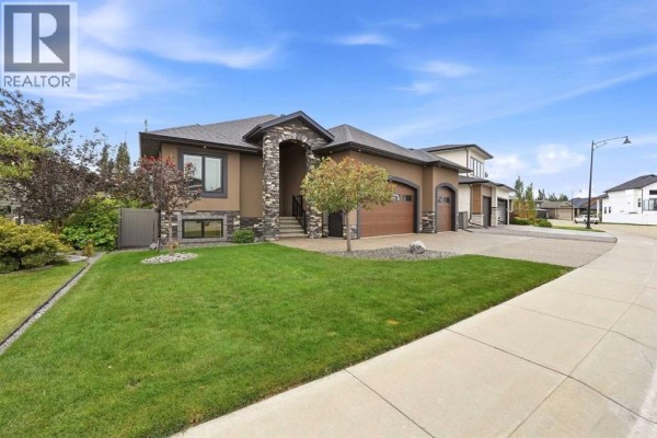 Bedroom - 73 Lundberg Crescent, Red Deer, AB T4R0R2 Photo 2