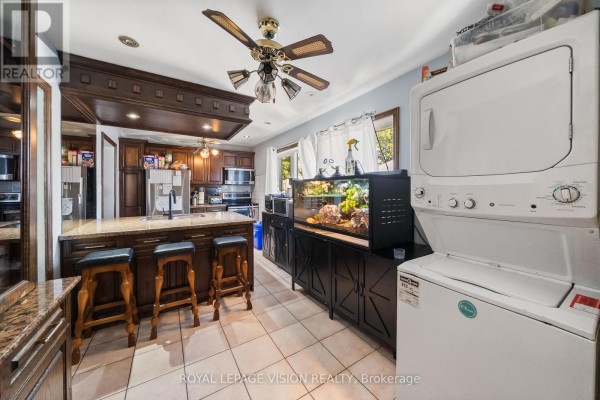 73 Mccowan Road, Toronto, ON M1M3M3 Photo 4
