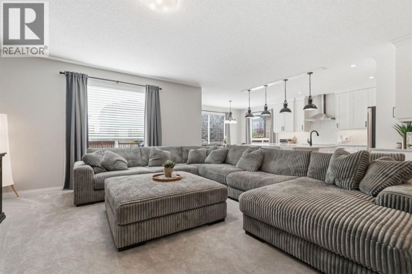 Living room - 73 Morningside Circle, Airdrie, AB T4B2R9 Photo 4
