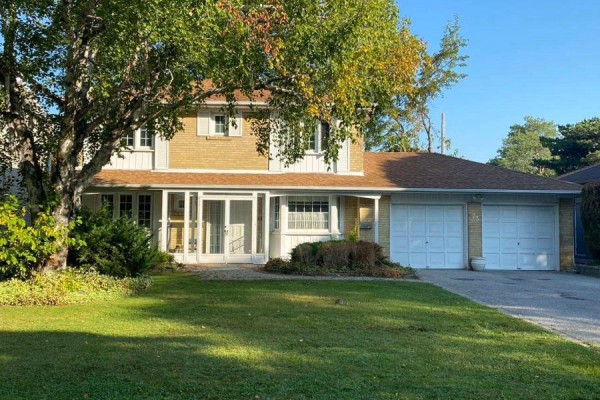 73 Overbank Crescent, Toronto, ON, photo 2