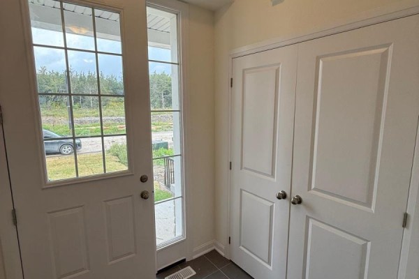 73 Royal Oak Crescent, Loyalist, ON K0H1G0 Photo 4