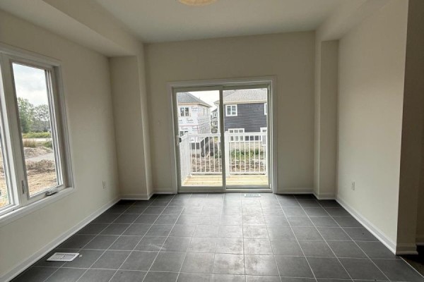 73 Royal Oak Crescent, Loyalist, ON K0H1G0 Photo 5