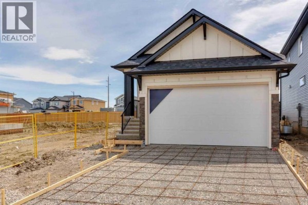 Dining room - 73 Southborough Square, Cochrane, AB T4C3J7 Photo 3
