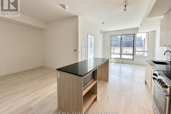 730 - 31 Tippett Road, Toronto, ON M3H0C8 Photo 4