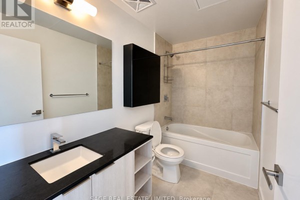 730 - 31 Tippett Road, Toronto, ON M3H0C8 Photo 5